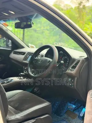 Honda Vezel 2017 SUV (Used)