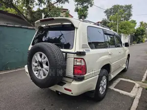Toyota Sahara 101 2005 SUV (Used)