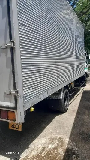 Isuzu FRR 1996 Lorry (Used)