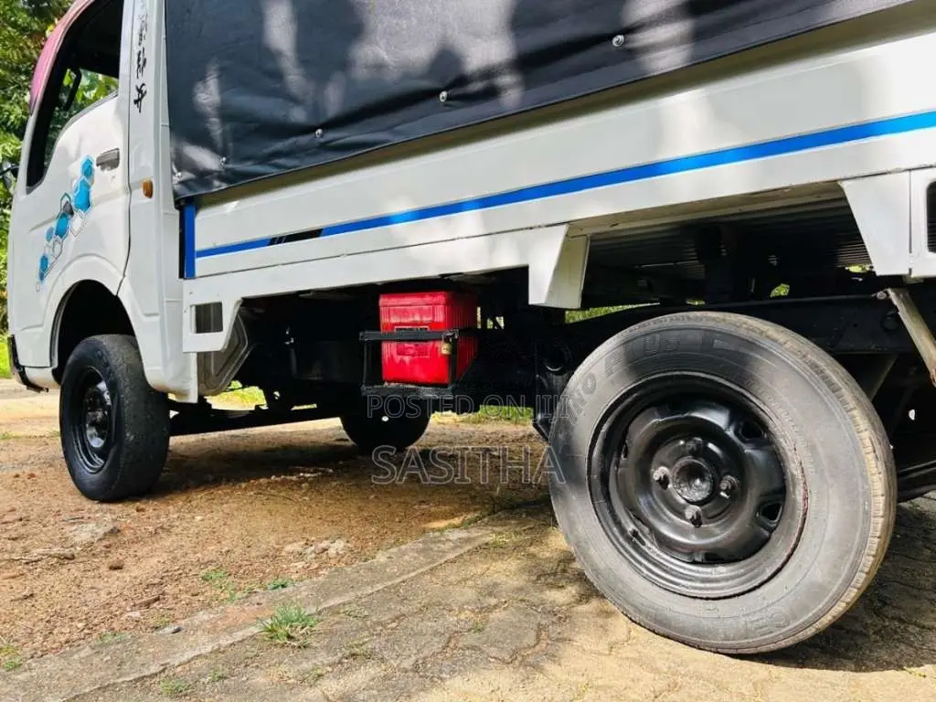 Tata Dimo Batta 2009 Lorry (Used)