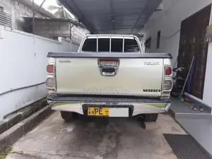 Toyota Hilux 2007 Pickup (Used)
