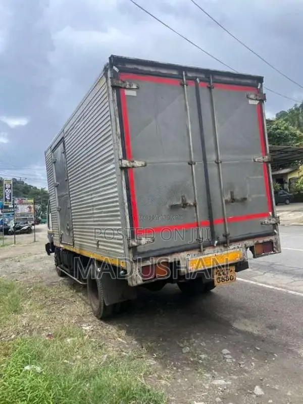 Nissan Ud 14 5 Full Body 2000 Lorry (Used)