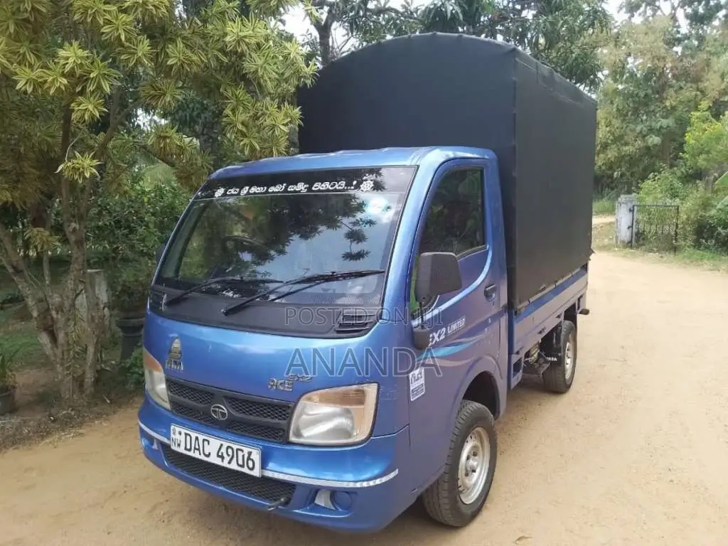 Tata Dimo Batta 2015 Lorry (Used)