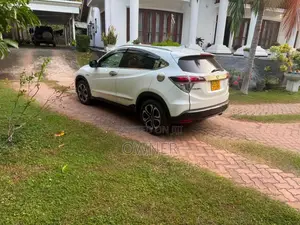 Honda Vezel Z Orange 2015 SUV (Used)
