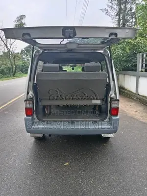 Mazda Bongo 2004 Van (Used)