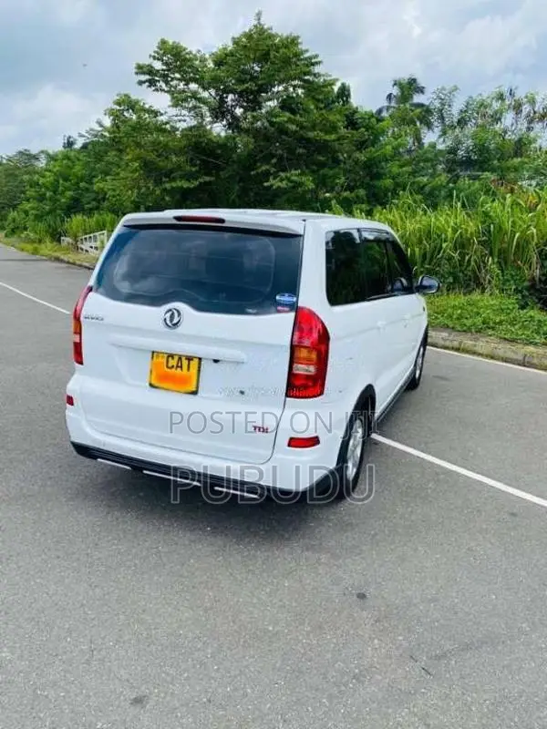 DFSK Glory 330 2016 SUV (Used)