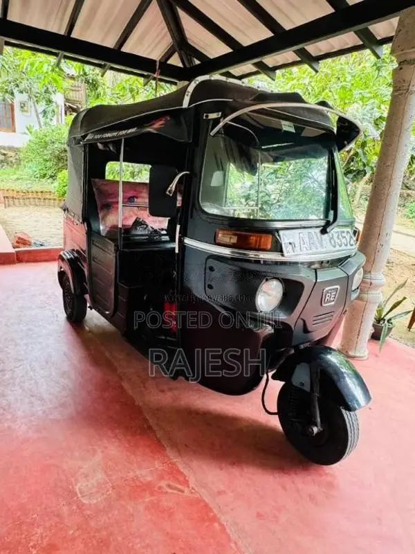 Bajaj RE 2014 Three Wheel (Used)