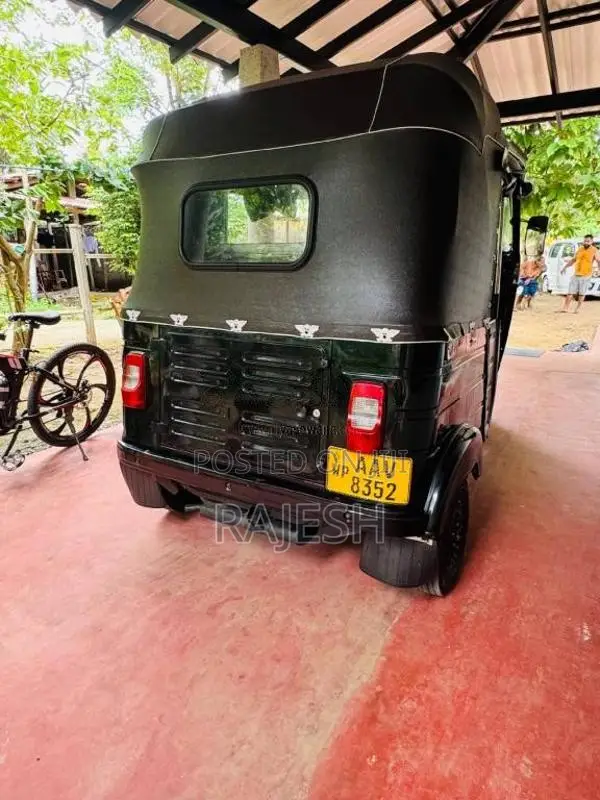 Bajaj RE 2014 Three Wheel (Used)