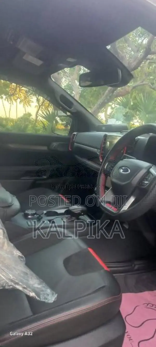 Ford Ranger 2025 Pickup (Used)