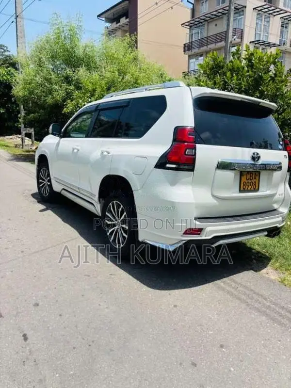 Toyota Land Cruiser Prado 2017 SUV (Used)