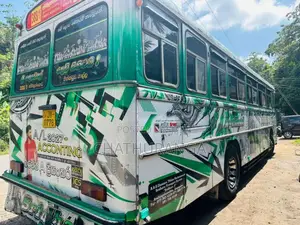 Ashok-Leyland Viking 2005 Bus (Used)
