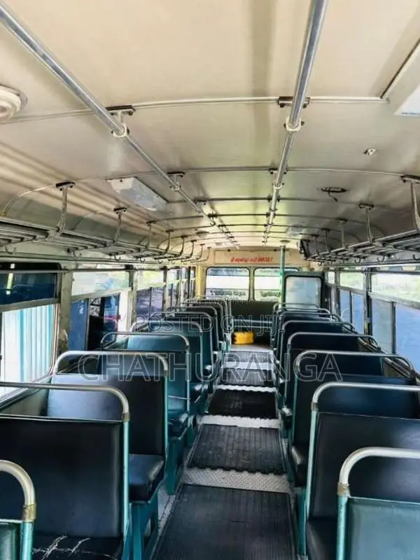 Ashok-Leyland Viking 2005 Bus (Used)