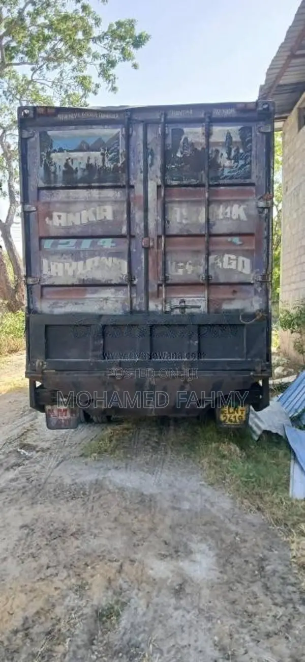 Ashok-Leyland Comet 2017 Lorry (Used)