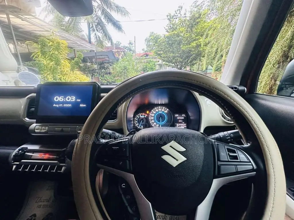 Suzuki Xbee 2020 SUV (Used)