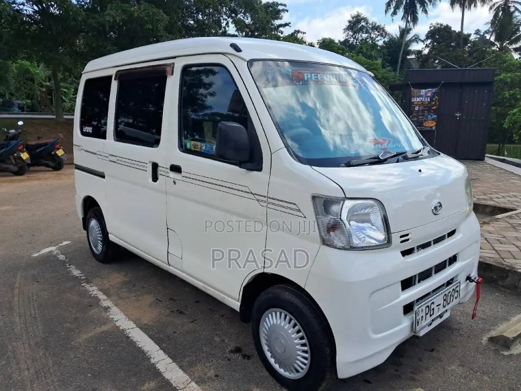 Daihatsu Hijet 2015 Van (Used)