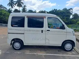 Daihatsu Hijet 2015 Van (Used)