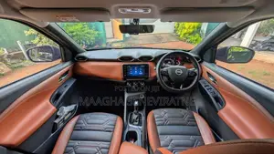 Nissan Magnite Tekna Plus CVT 2025 SUV (Used)