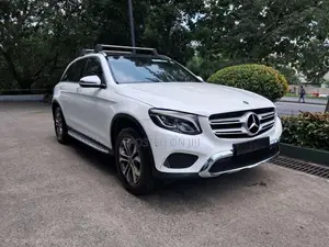 Mercedes-Benz GLC250 2017 SUV (Used)
