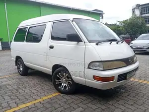 Toyota CR27 1995 Van (Used)