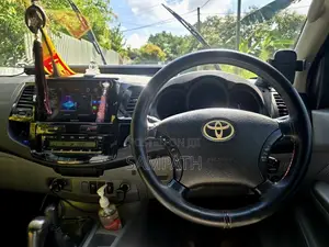 Toyota Hilux 2011 Pickup (Used)