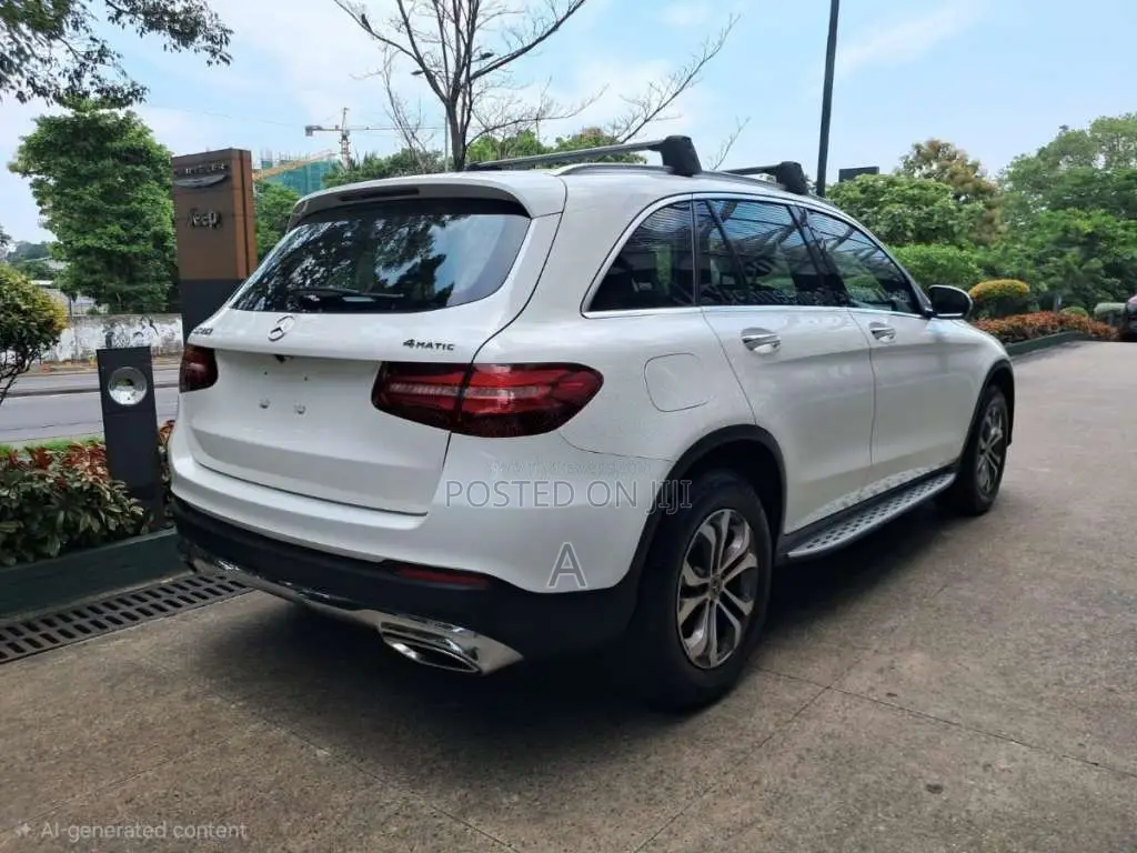 Mercedes-Benz GLC250 2017 SUV (Used)