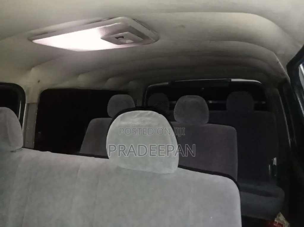 Toyota Dolphin 102 Short 1992 Van (Used)