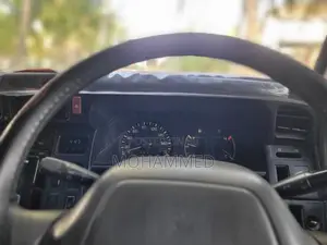Toyota Dolphin Hiace 102 1997 Van (Used)