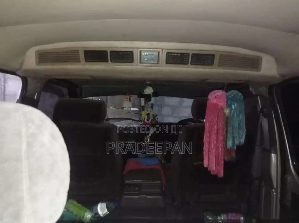 Toyota Dolphin 102 Short 1992 Van (Used)