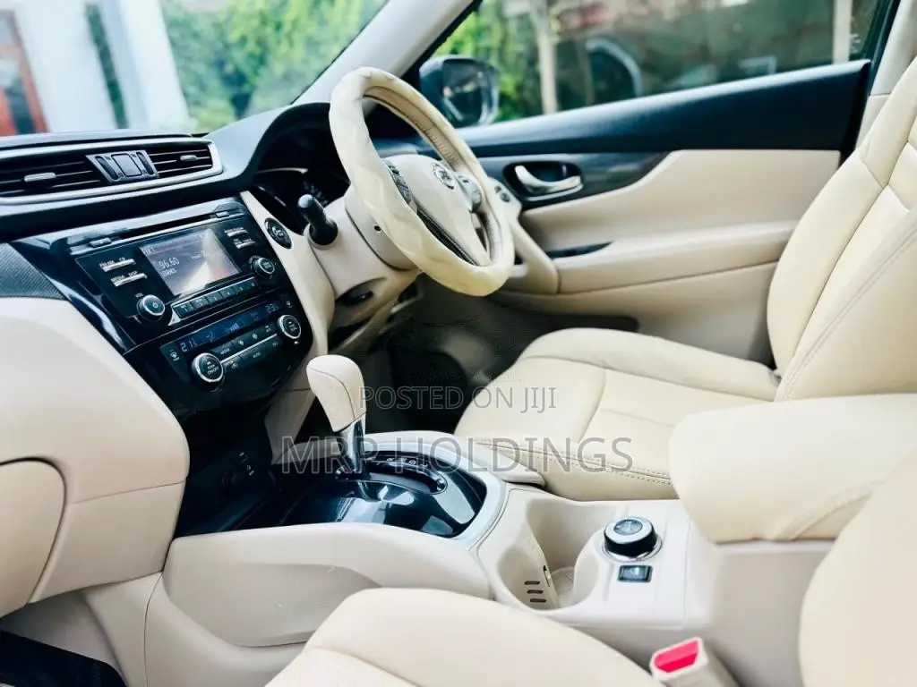 Nissan X-Trail ADVANCE Spec 2015 SUV (Used)