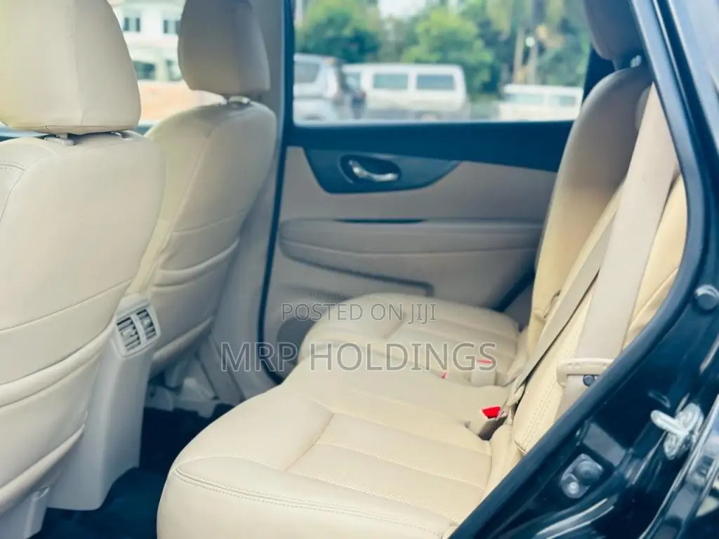 Nissan X-Trail ADVANCE Spec 2015 SUV (Used)