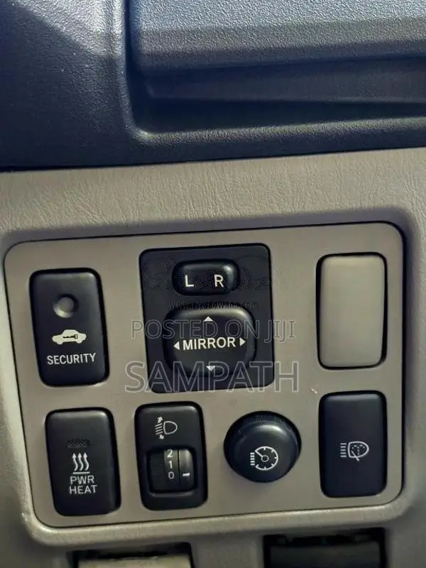 Toyota Hilux 2011 Pickup (Used)