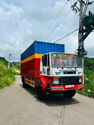 Ashok-Leyland Tusker Super 2006 Lorry (Used)