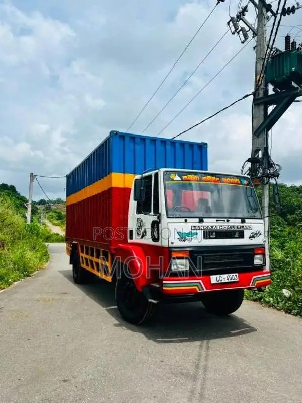 Ashok-Leyland Tusker Super 2006 Lorry (Used)