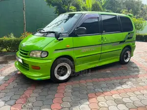 Nissan Serena 1998 Van (Used)