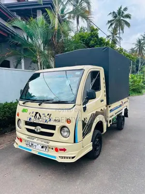 Tata Dimo Batta 2010 Lorry (Used)