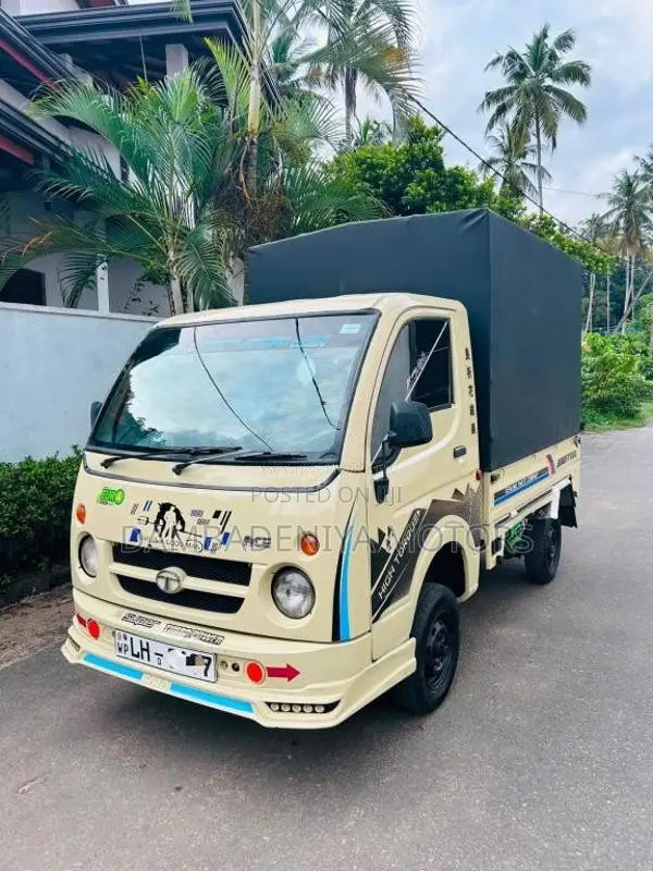 Tata Dimo Batta 2010 Lorry (Used)
