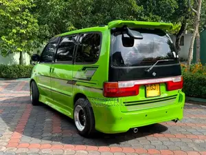 Nissan Serena 1998 Van (Used)