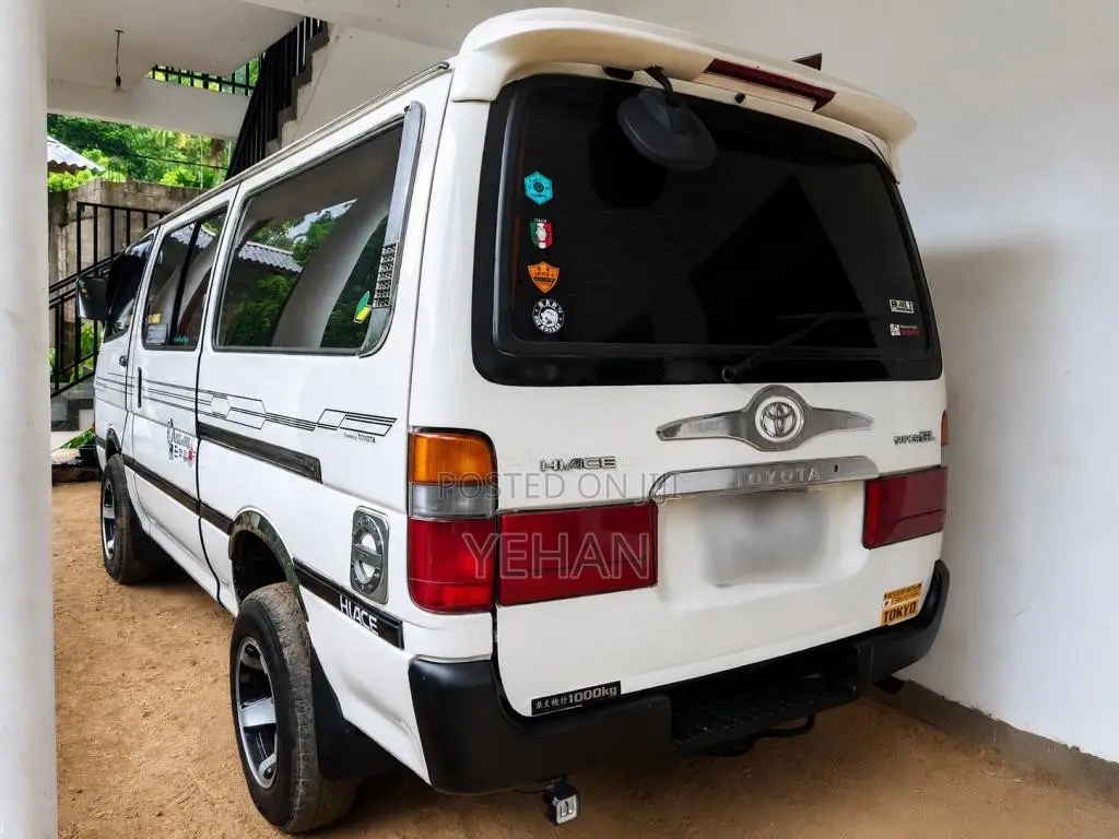 Toyota Dolphin Long JC 2004 Van (Used)