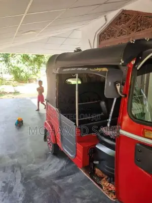 Bajaj RE 4 Stroke 2015 Three Wheel (Used)
