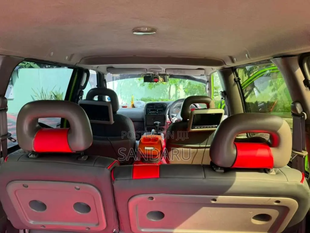 Nissan Serena 1998 Van (Used)