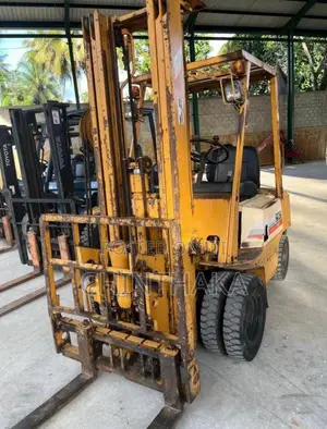 Komatsu FD15H 2011 Heavy-Duty (Used)