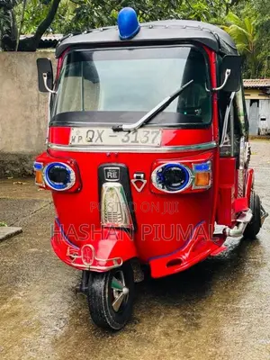 Bajaj 4 Stroke 2000 Three Wheel (Used)