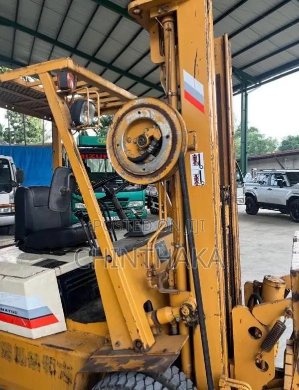 Komatsu FD15H 2011 Heavy-Duty (Used)