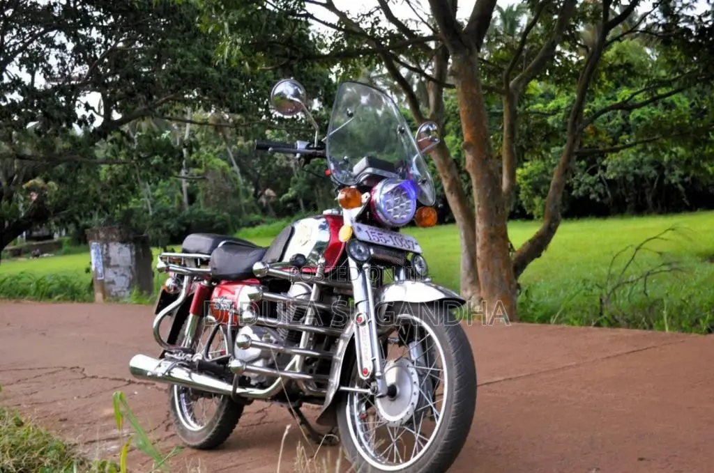 Honda 125 1998 Motorbike (Used)