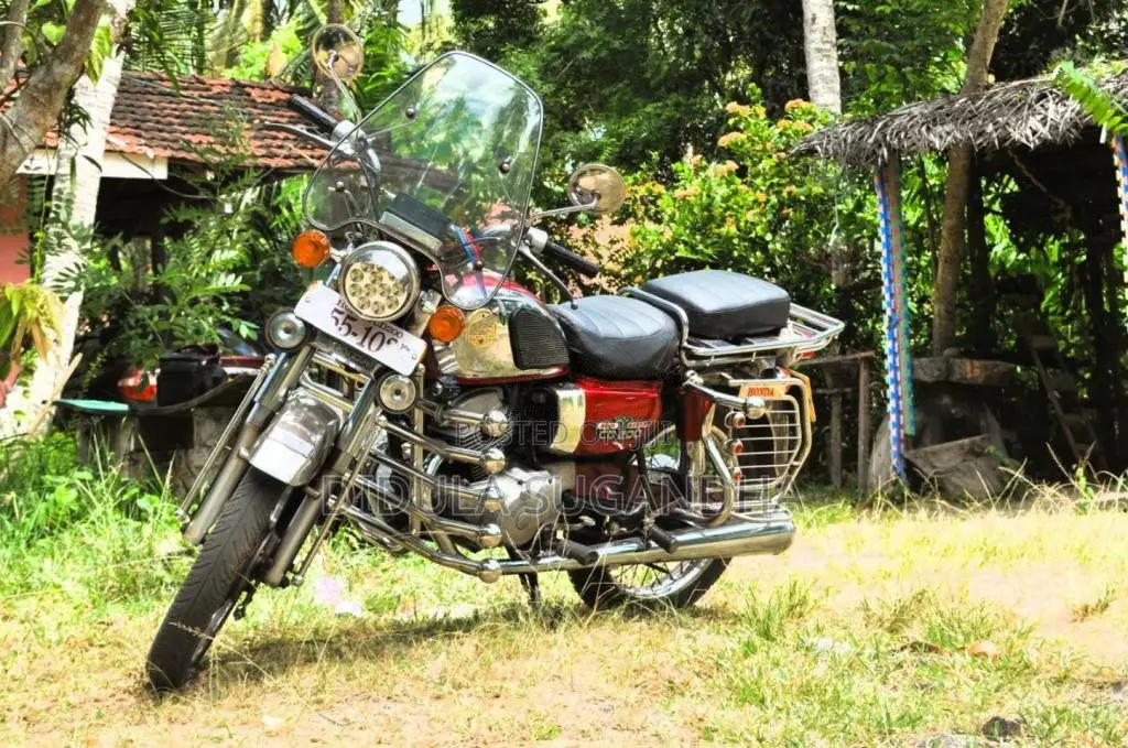 Honda 125 1998 Motorbike (Used)