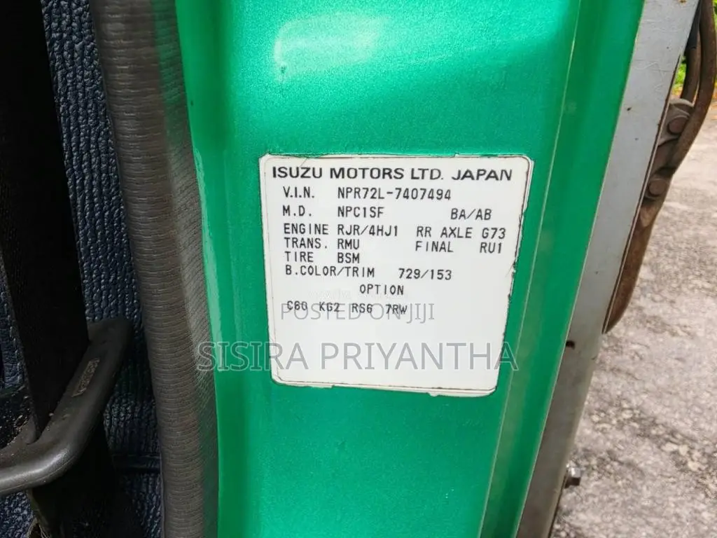 Isuzu NPR 72 L 2001 Lorry (Used)