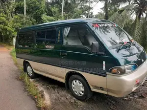 Hyundai H100 2000 Van (Used)