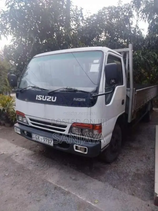 Isuzu NQR 2002 Lorry (Used)