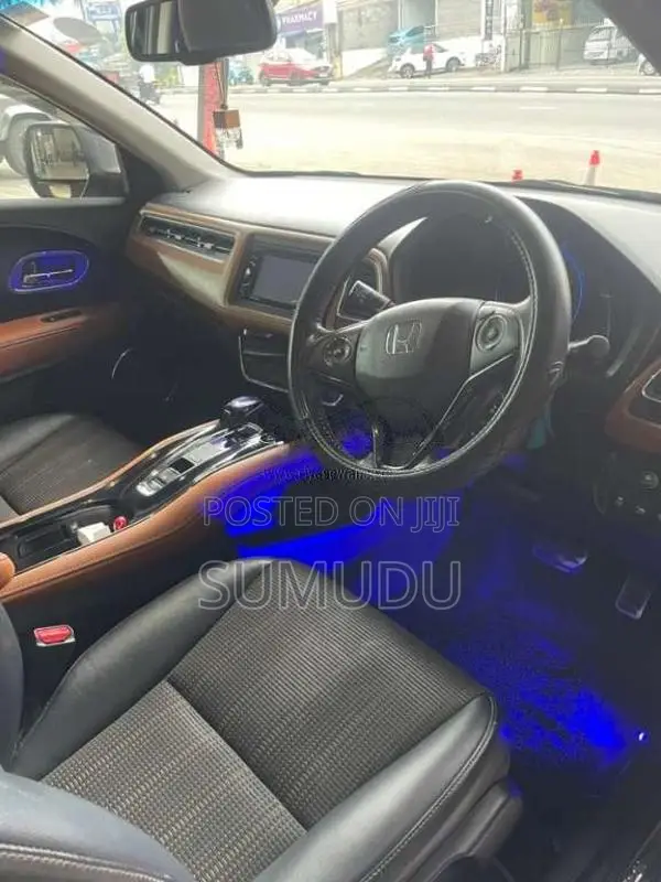 Honda Vezel Z Orange Pack 2014 SUV (Used)