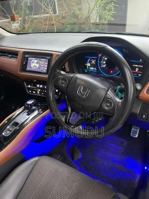 Honda Vezel Z Orange Pack 2014 SUV (Used)
